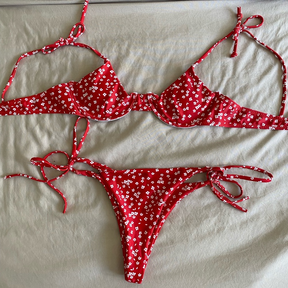 Red Floral Bikini!!